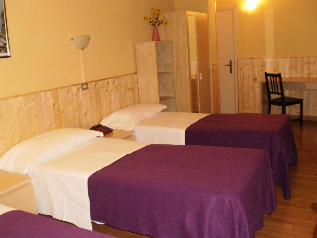 Hotel Ariosto Reggio nell'Emilia Esterno foto