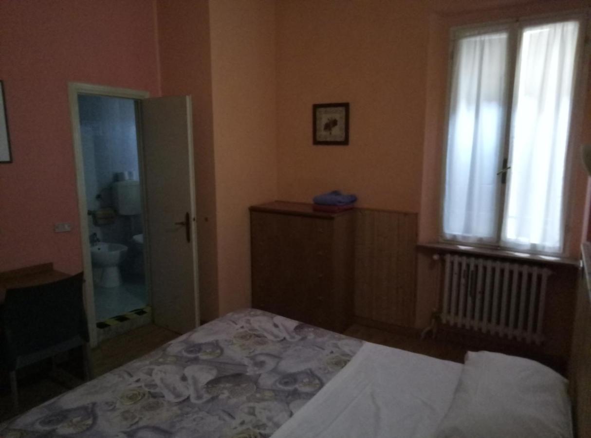 Hotel Ariosto Reggio nell'Emilia Esterno foto